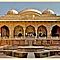 Visit-forts-palaces-in-rajasthan